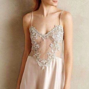 Flora Nikrooz Showstopper
Chemise Size M